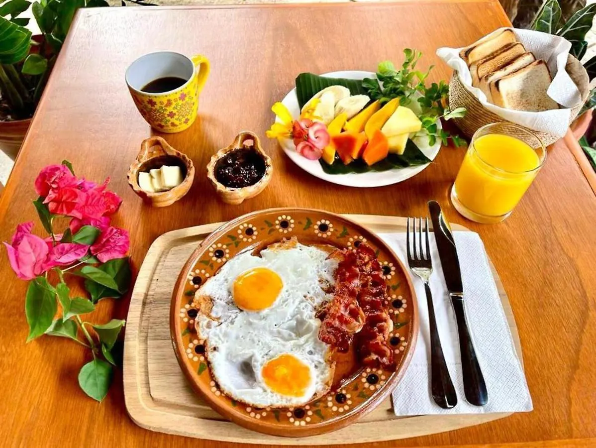 图卢姆 Glamping Bunga Lotus酒店