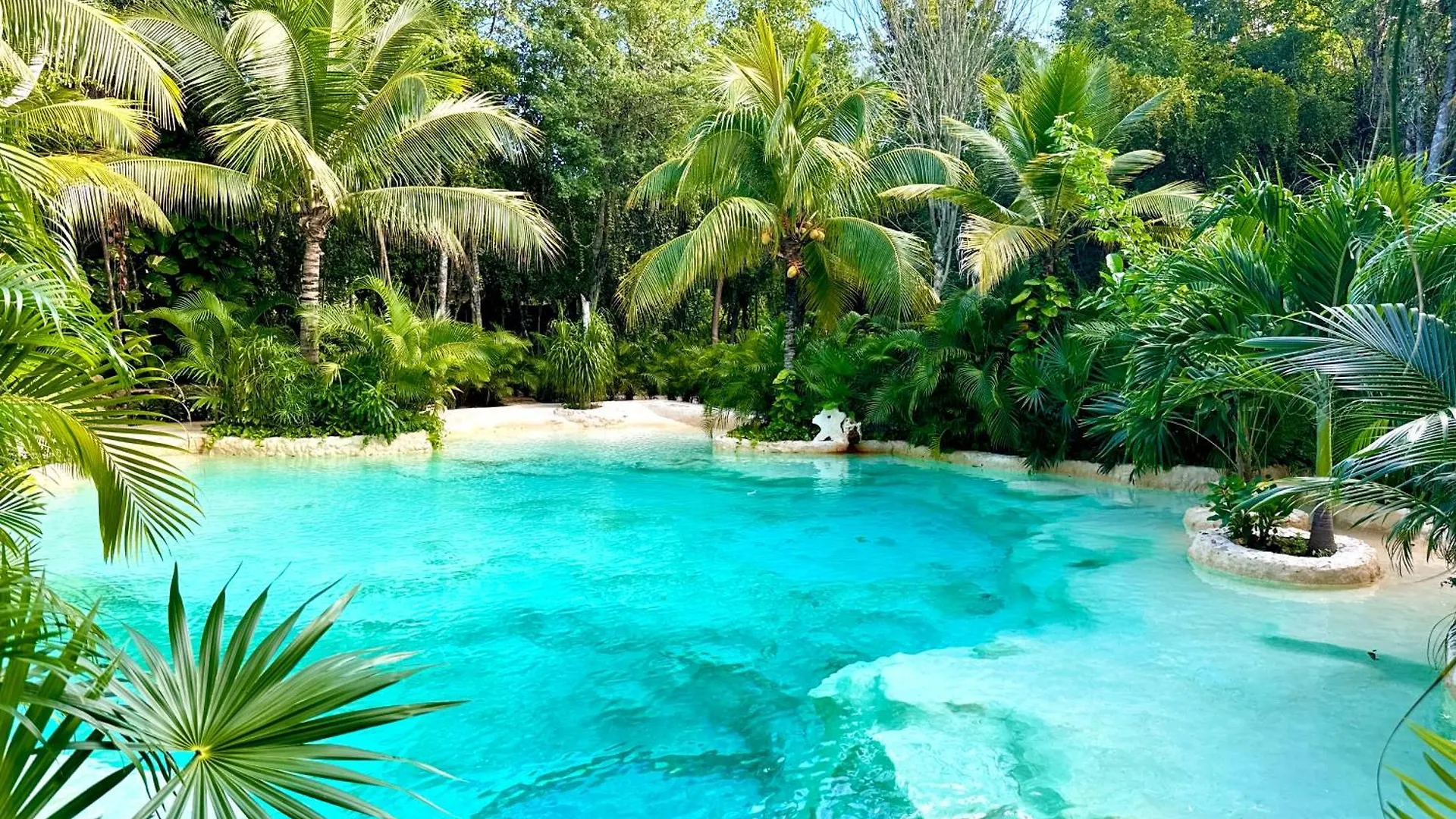 Glamping Bunga Lotus Hotel Tulum Campsite